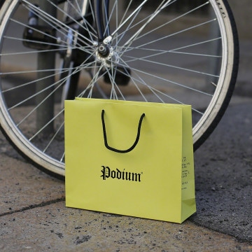 Зеленые бумажные пакеты изготовленные на заказ для PODIUM fashion